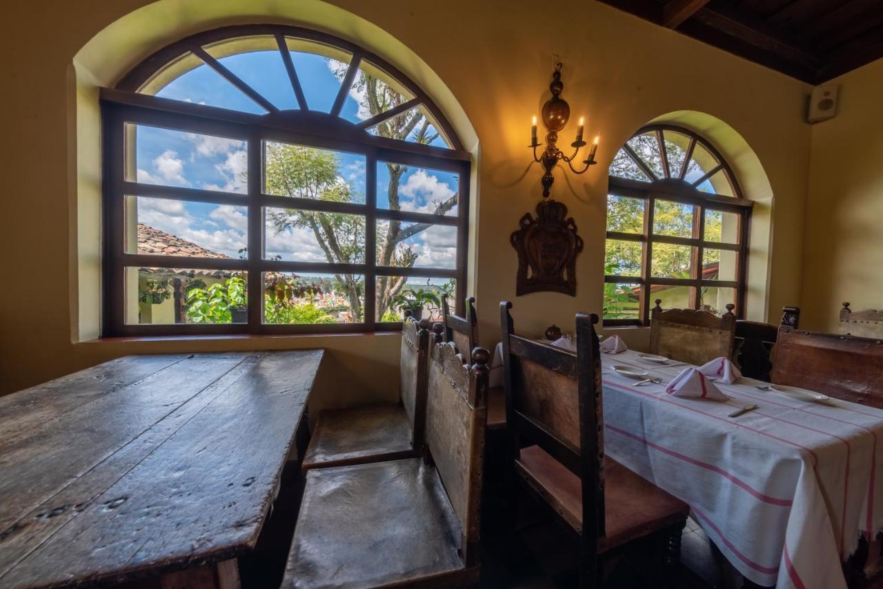 Hotel Museo Mayan Inn Chichicastenango Exteriör bild
