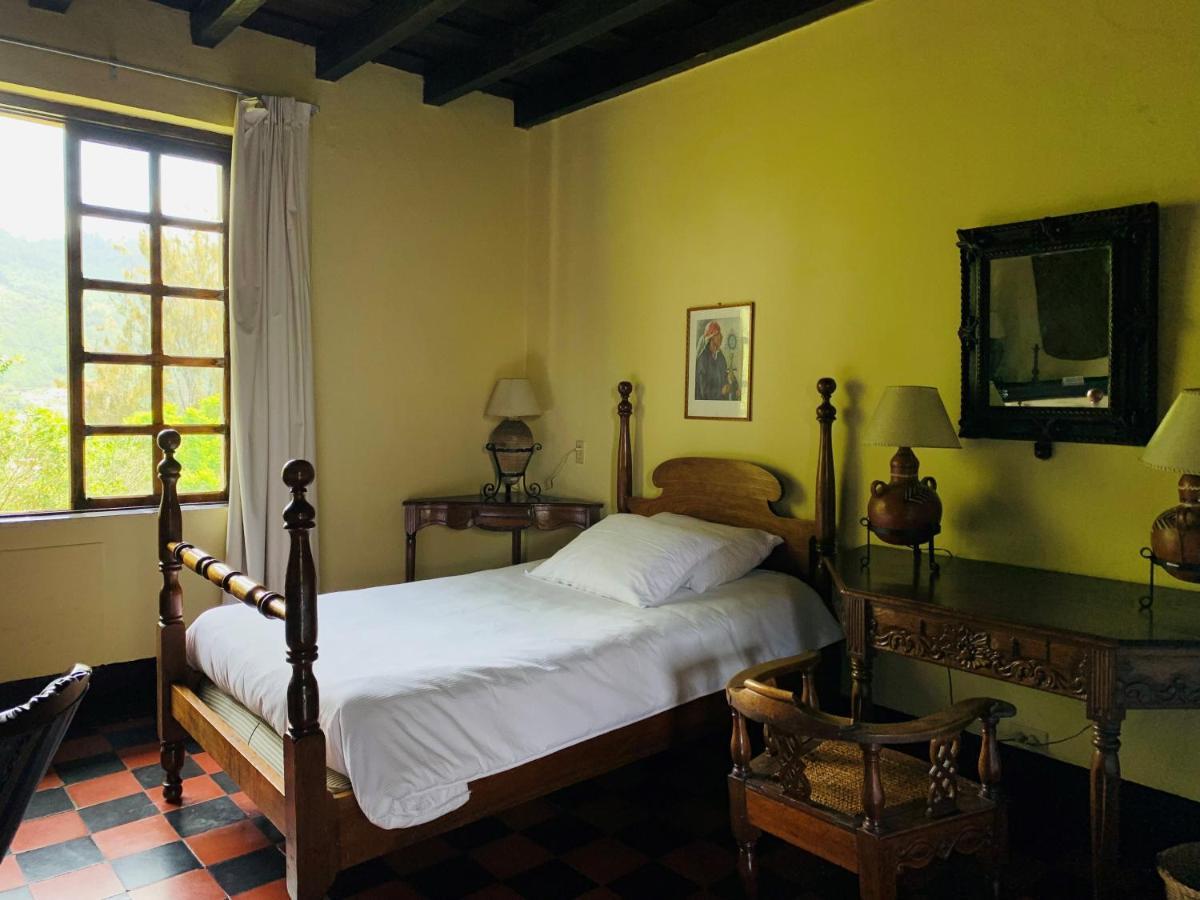 Hotel Museo Mayan Inn Chichicastenango Exteriör bild