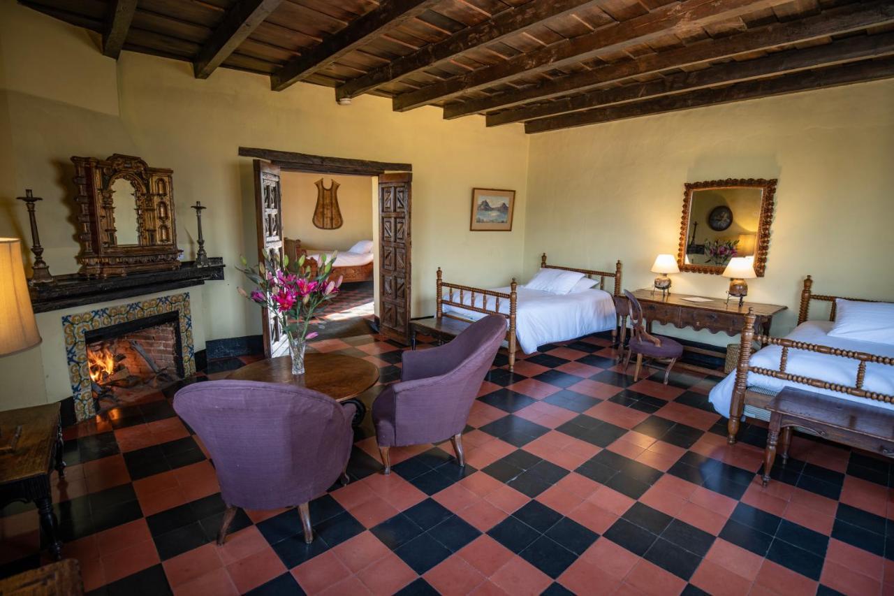 Hotel Museo Mayan Inn Chichicastenango Exteriör bild