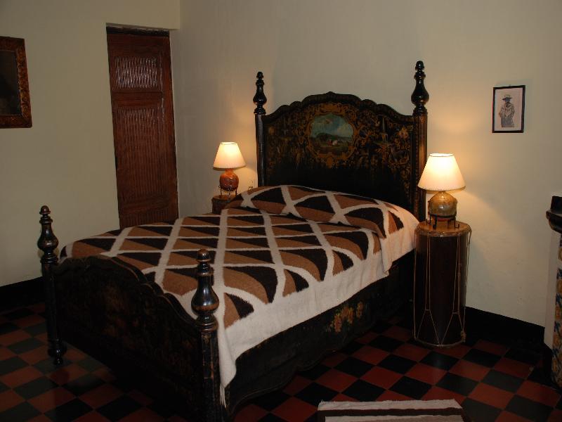 Hotel Museo Mayan Inn Chichicastenango Exteriör bild