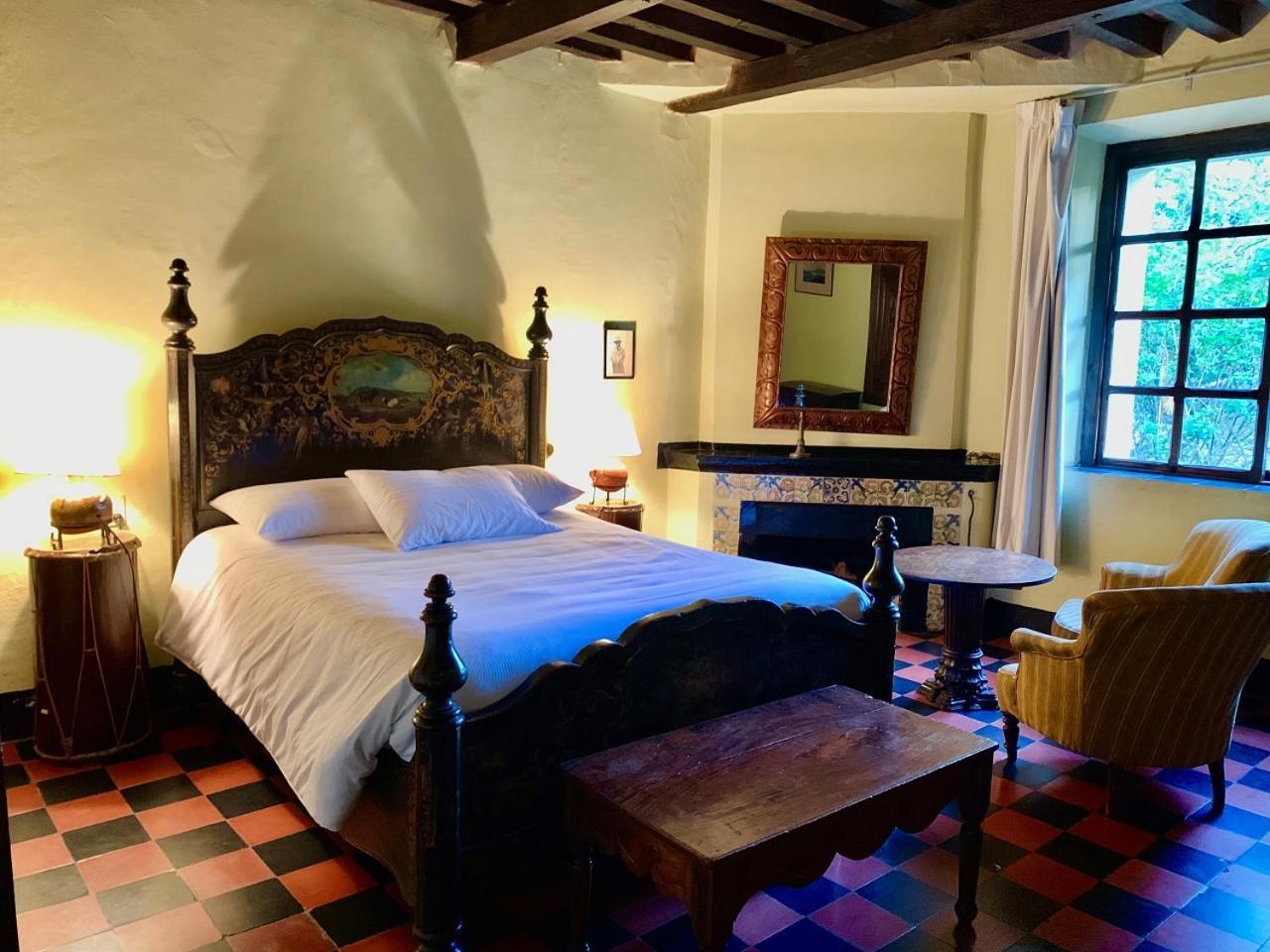 Hotel Museo Mayan Inn Chichicastenango Exteriör bild
